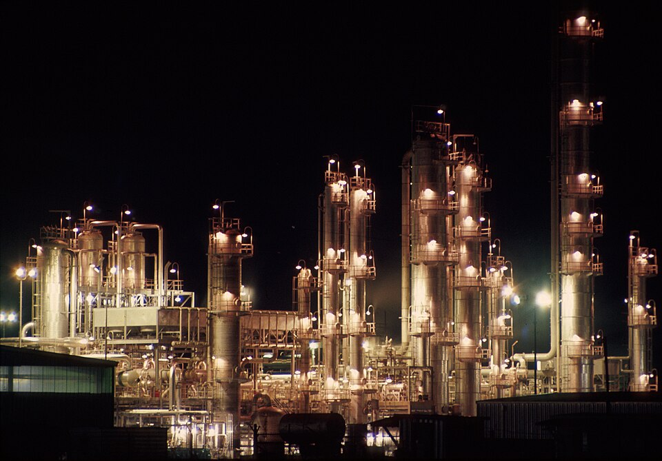 Shell Oil Roxana Refinery Asbestos Claims: A Legal Guide for Illinois Workers
